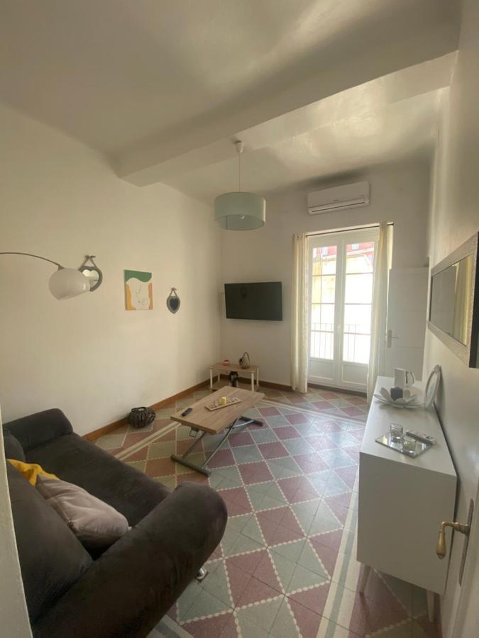 Appartement Climatise,Idealement Situe 100M Du Vieux Port. باستيا المظهر الخارجي الصورة